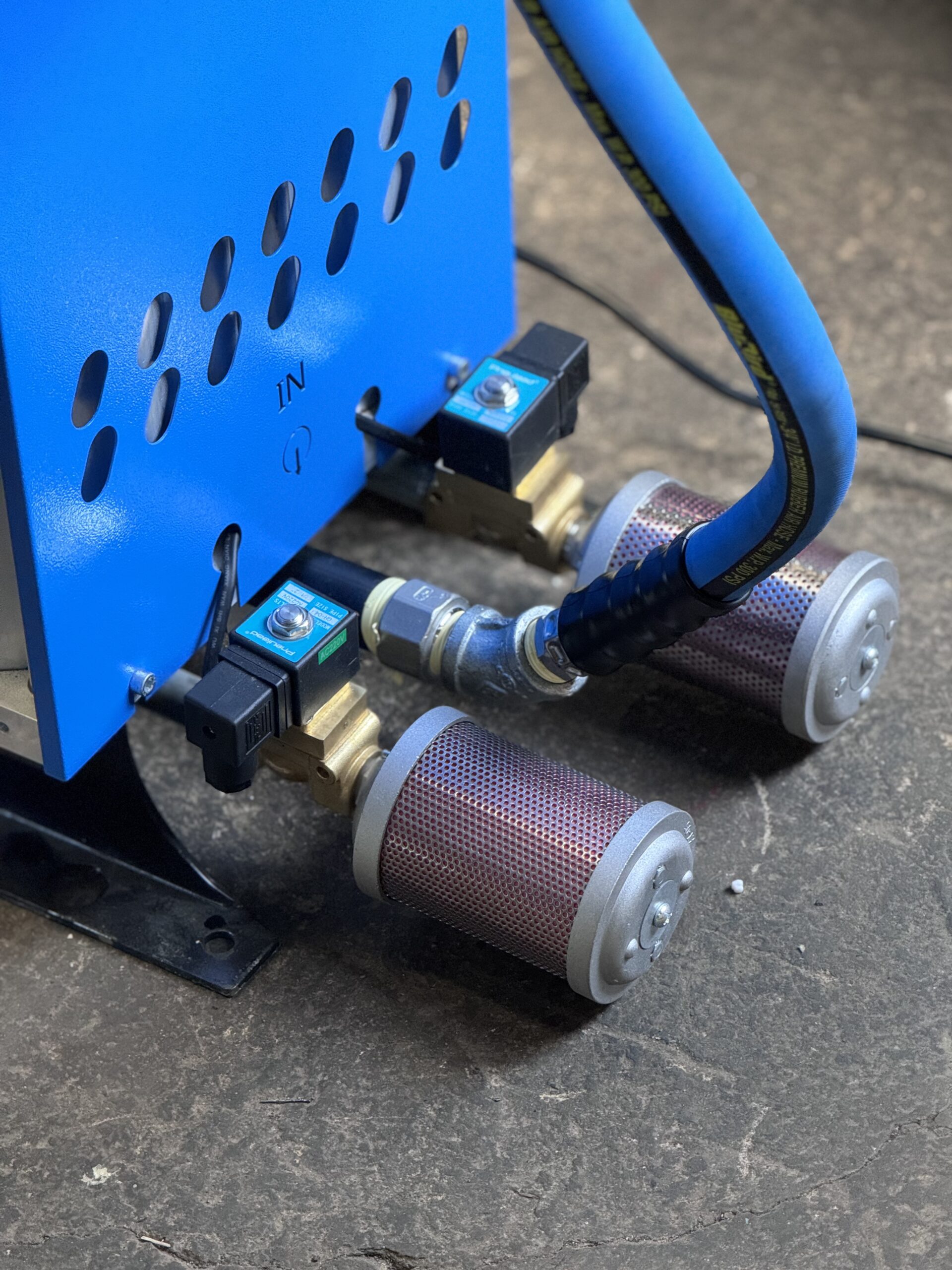 AeroX AirID-60 Heatless Desiccant Air Dryer – 60 CFM, −68°F Dew Point - Image 4