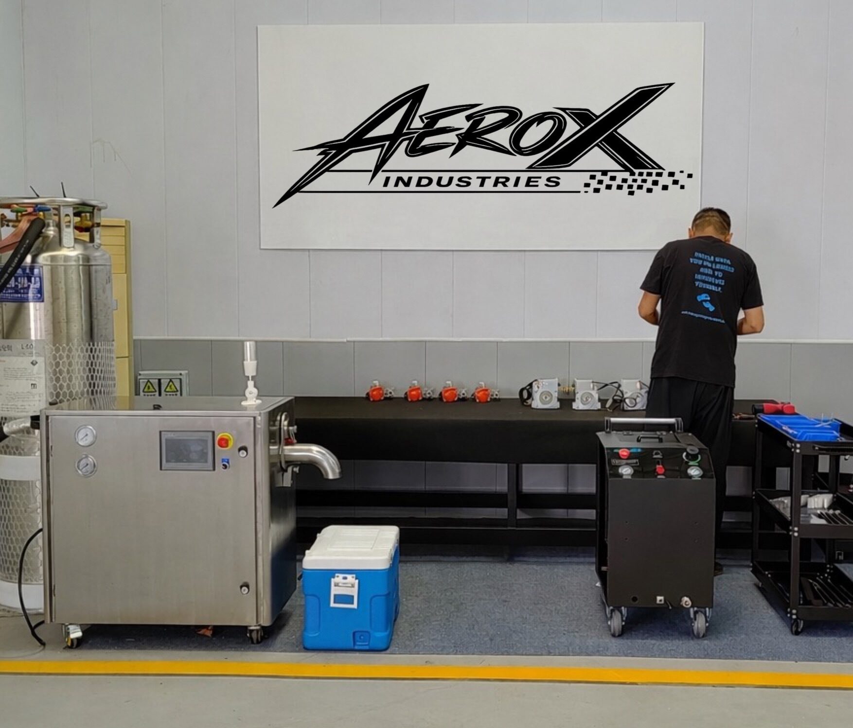 AeroX IceForge 80 Industrial Dry Ice Pelletizer – 3mm & 16mm Pellet Production System - Image 2