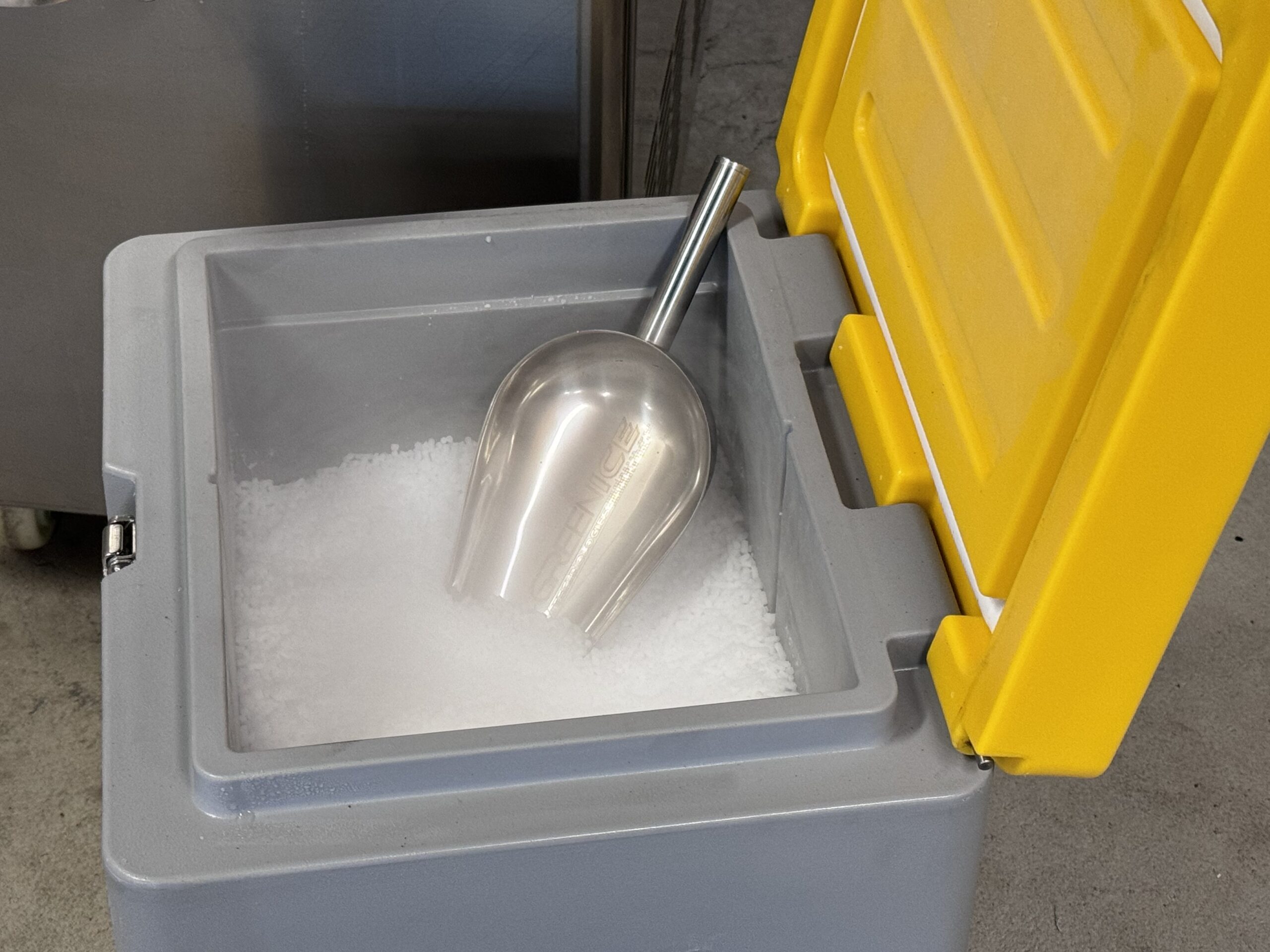 AeroX Vault 60 – Professional Dry Ice Storage System - Image 3